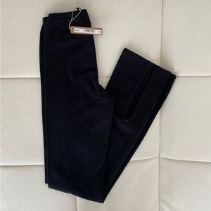 NWT SKIMS SPLIT HEM LEGGINGS.